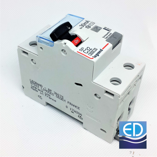 Întrerupător diferențial 1P+N 32A/ 30mA RCBO tip AC curba C 6kA Legrand - 411005